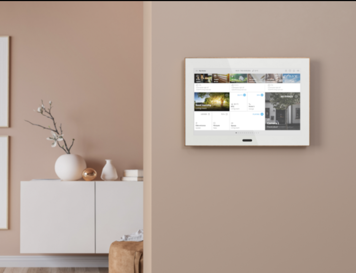 Smart Home dan Integrasi Teknologi dalam Arsitektur: Masa Depan Hunian Modern