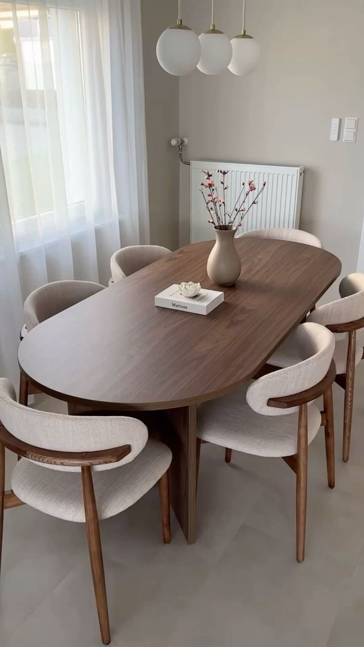 Info Arsitektur: Meja dan Kursi Minimalis Jadi Pilihan Utama untuk Ruang Makan Modern yang Lebih Stylish